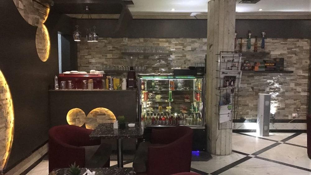 Hotel Royal Marshal カイロ エクステリア 写真