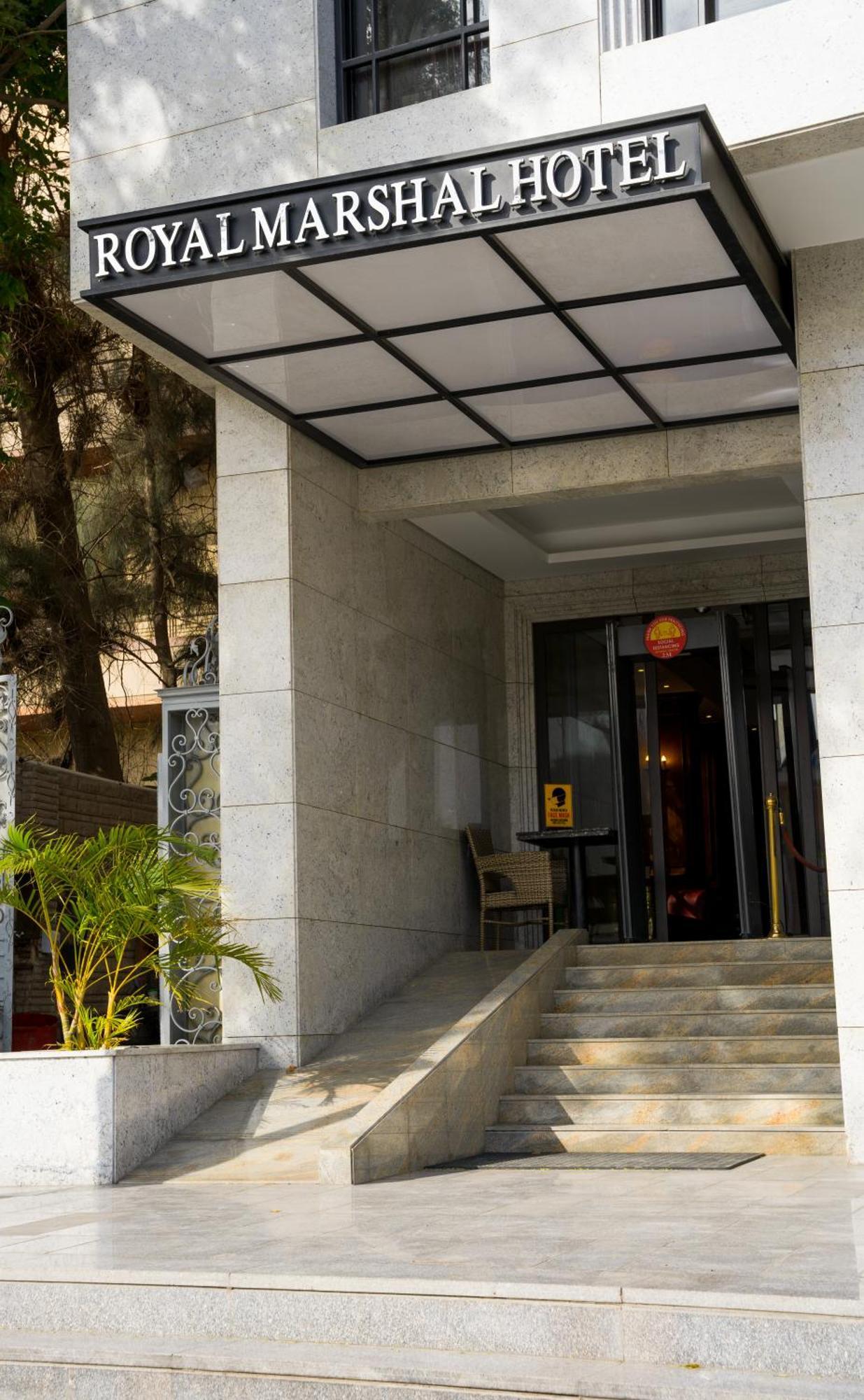 Hotel Royal Marshal カイロ エクステリア 写真