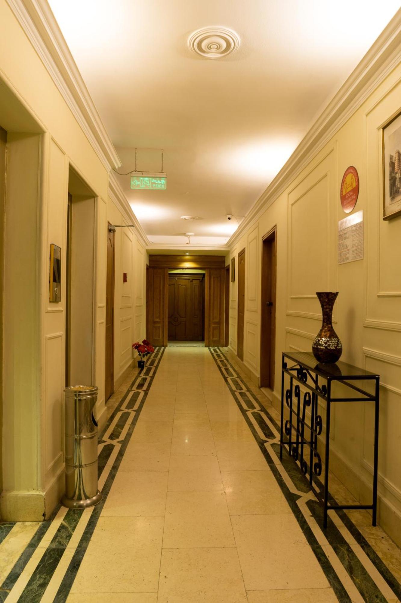 Hotel Royal Marshal カイロ エクステリア 写真