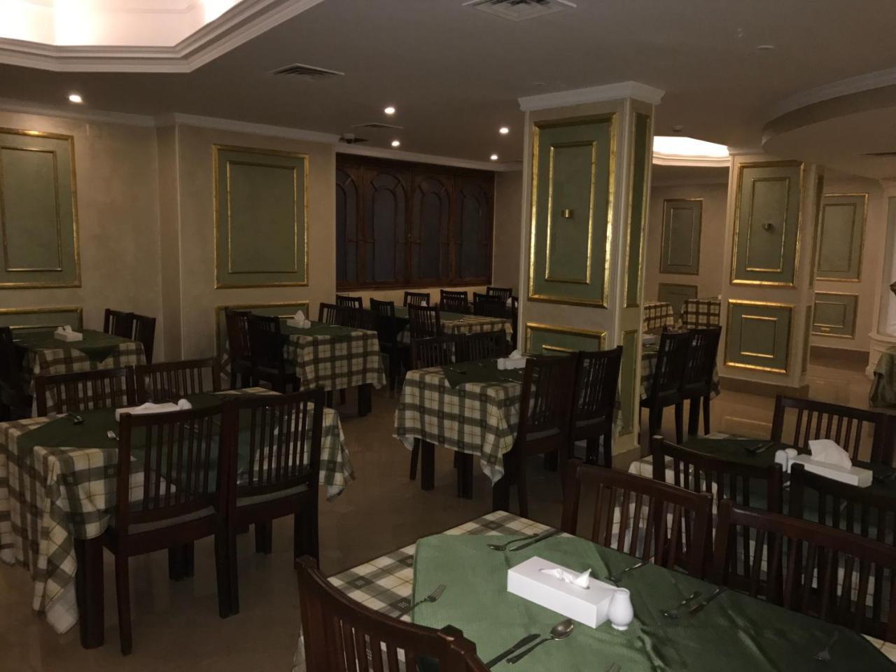Hotel Royal Marshal カイロ エクステリア 写真
